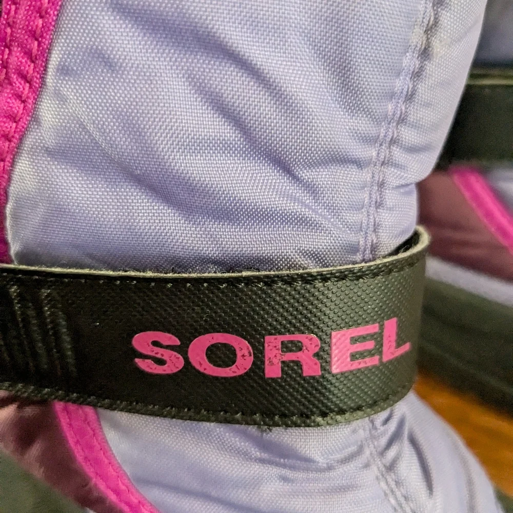 SOREL Purple and Black Pull On Drawstring Snow Boots